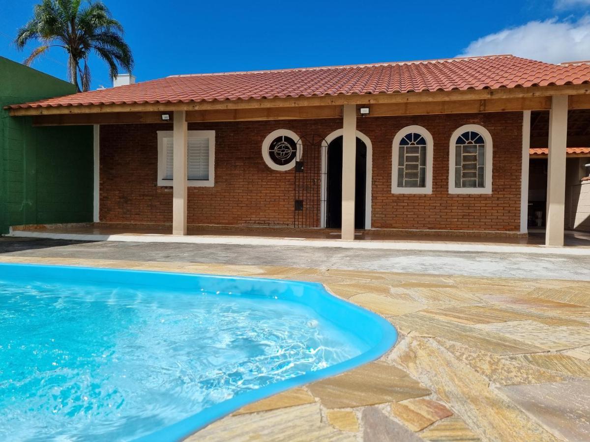 Confortavel Casa Com Piscina E Churrasqueira A 100M Da Praia Caraguatatuba Extérieur photo