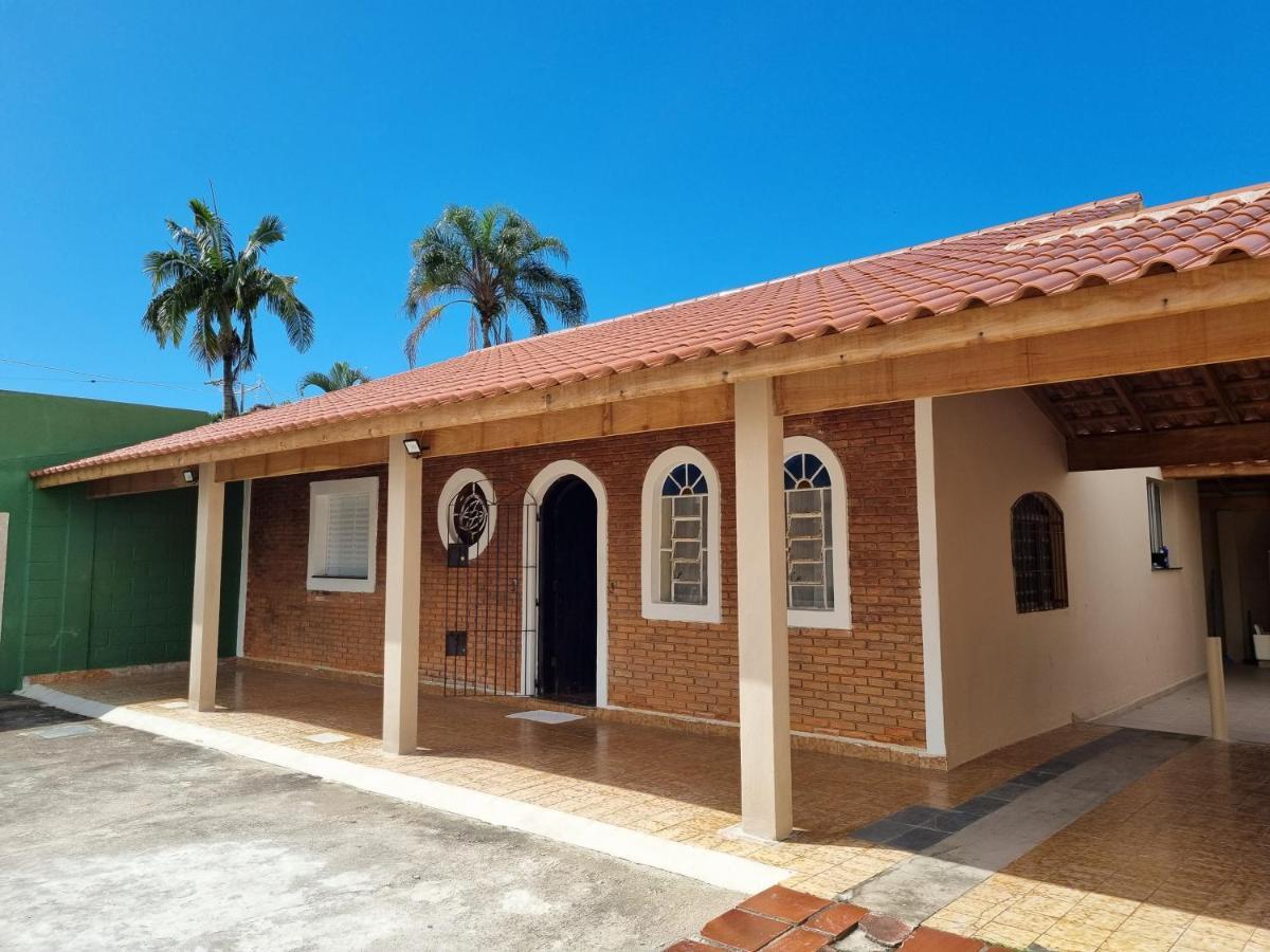 Confortavel Casa Com Piscina E Churrasqueira A 100M Da Praia Caraguatatuba Extérieur photo