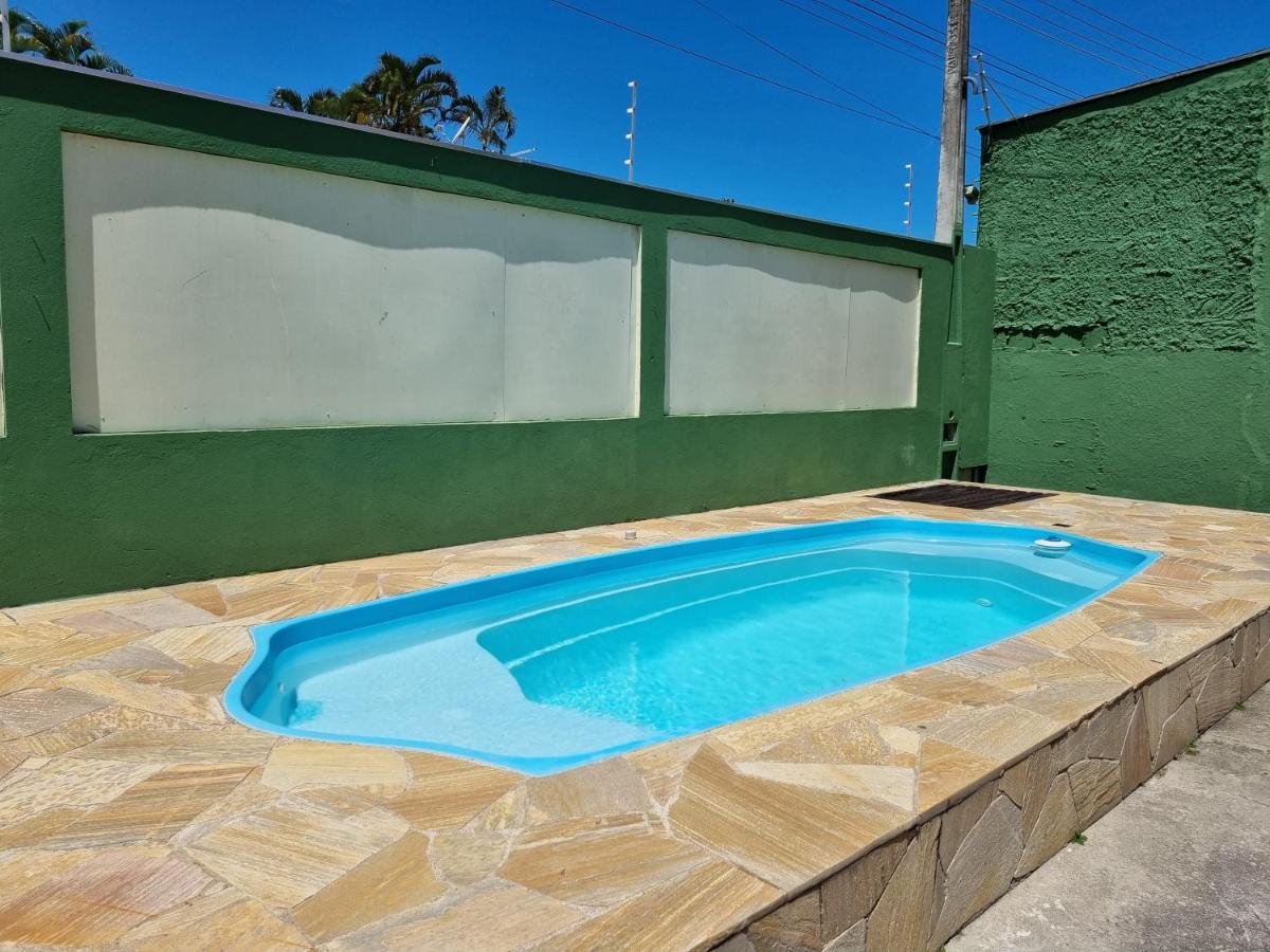 Confortavel Casa Com Piscina E Churrasqueira A 100M Da Praia Caraguatatuba Extérieur photo